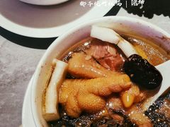 椰子炖竹丝鸡汤-啫神·广州地标美食(北京路店)