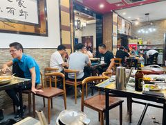 大堂-八张桌子(老店)