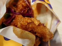 脆鸡肉夹馍-前进5路汉堡炸鸡(汉街skp店)