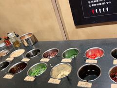 自助调料区-云海肴云南菜·蒸汽石锅鱼(青岛万象城店)