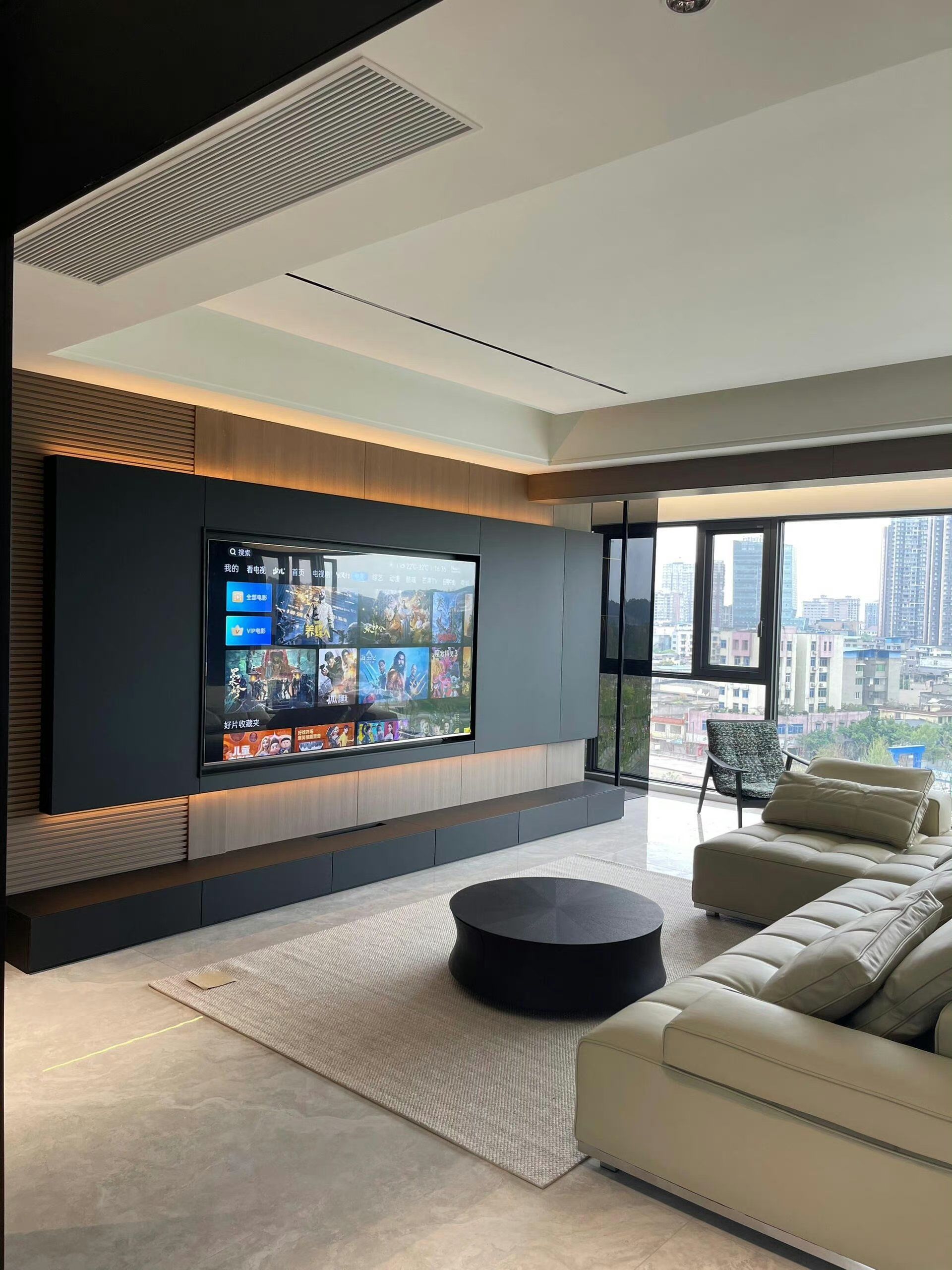 意式极简风客厅,高级大气耐看的电视背景墙