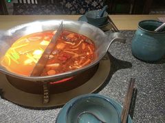-湊湊火锅·茶憩(郑州绿地新都会店)