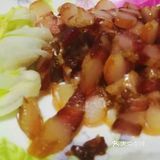 好吃的腊肉配上菜花来焖炒味道更香哦