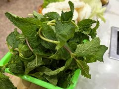 薄荷叶子-阿妈土锅鸡