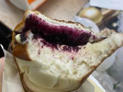 现熬蓝莓芝士碱水棒-PAOPAO Bakery&Café(港汇店)