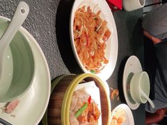 -蝴蝶里·粤菜·点心(滨江龙湖店)