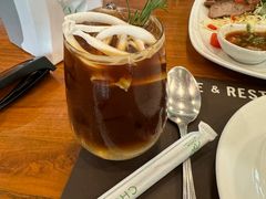 -Chom Cafe and Restaurant