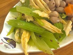 -刘记羊汤·烧饼夹肘子