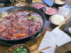 -黄潇洒老火锅(九眼桥宏济巷店)