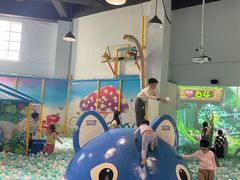 -蒙特利亲子乐园