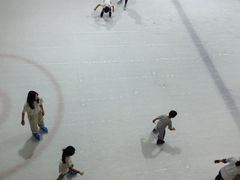 -正佳冰河湾真冰滑冰场