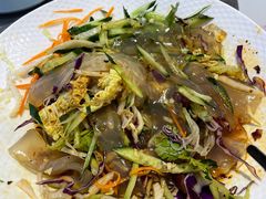 -雪乡人家东北菜·铁锅炖一切(高斯路店)