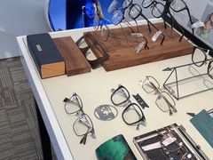 -浮光眼镜·蔡司视觉合作·数字验配中心(陆家嘴店)