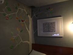 -卡罗酒店(东门晒布地铁站店)