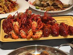 -肥肥虾庄·金牌油焖大虾(汉口城市广场店)