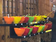 -果松木炭酸菜铜火锅·外婆参鸡汤