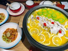 -山城外·非遗酸菜鱼(蜀都万达店)