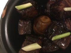 招牌砂窝红烧肉-俏江南(中山路先天下广场店)
