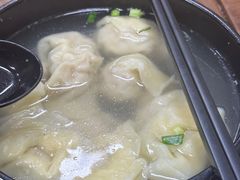 三鲜大馄饨-万寿斋(山阴路店)