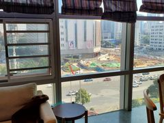 靠窗位-坛宗剁椒鱼头(河西王府井店)