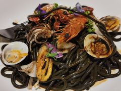 -港丽餐厅(正大店)