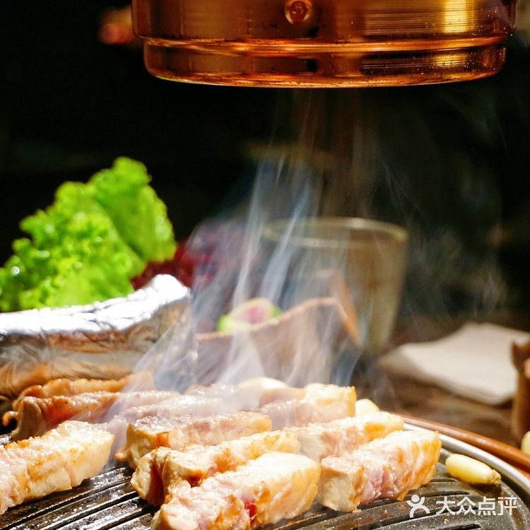 魔都新晋网红烤肉店🔥超可爱的juju冰沙烧酒