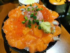 三文鱼火山丼-魔丼屋(日月光店)