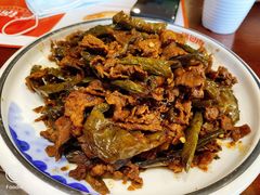 干辣椒炒牛肉-英兰朝族饭店(河南桥头店)