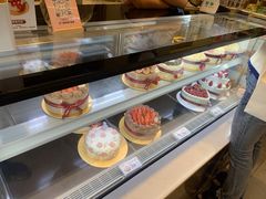 -花花卷卷·鲜食蛋糕(静安久光百货店)