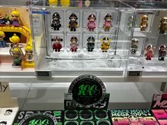 -泡泡玛特POPMART(万达店)