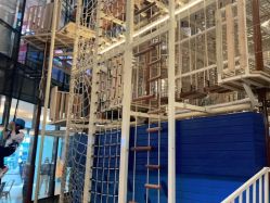 -PIPIKINGDOM皮皮王国欢乐号(欢乐海岸购物中心店)