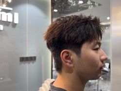 -Tloml salon