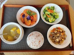 -臻康乃馨月子中心(集美店)