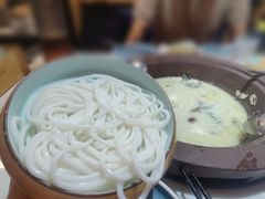 -鲜念蒸汽石锅鱼(红山6979店)
