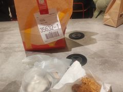 -麦当劳(徐汇漕溪北路百脑汇店)