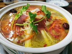 -云南印象昭通天麻火腿鸡(新疆石油花园二期店)