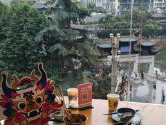 -包整·丝娃娃(一览甲秀楼风景店)