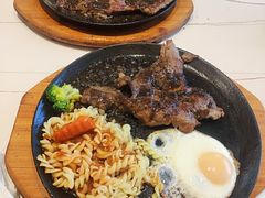 -豪享来牛排(人民店)