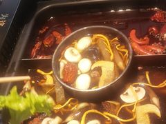 -老牌坊云南鱼豆花火锅(哈西万达店)