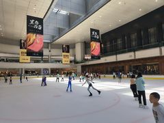 -冰纷万象滑冰场(深圳万象城店)