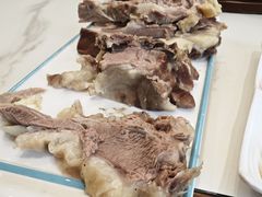 -三江源美食城