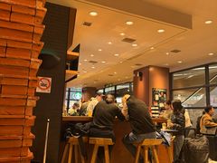 -星巴克(上海虹桥新天地二店)