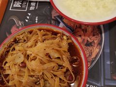 -十三朝牛馍王擀面皮(骡马市店)