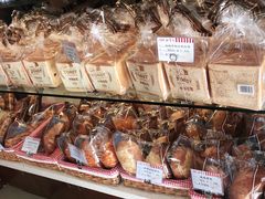 -红宝石·鲜奶小方·海派西点房(南丹店)