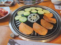 -唯成•韩国炭火烤肉 유성고기