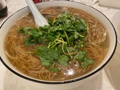 蚵仔大肠面线-光头匠