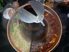 -果松木炭酸菜铜火锅·外婆参鸡汤