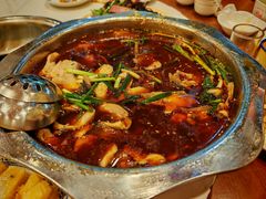 特色冷锅鱼-乡土特色.冷锅鱼.牦牛肉汤锅