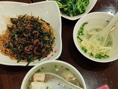 -东泰祥生煎馆(陕西南路店)