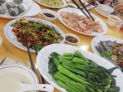 -鹏城人家海鲜酒家·23年老字号(较场尾店)